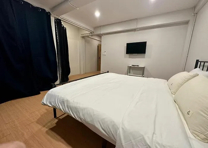The Cute Silom Homestay