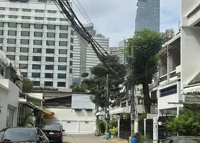 The Cute Silom Homestay